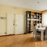 아파트 Family Elegant By Wonderful Italy